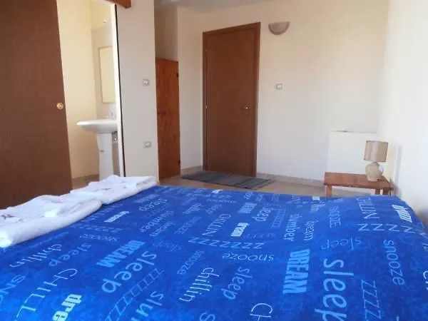 Marrùbiu B&B Neverland فندق مبيت وإفطار