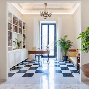 https://bnb-palazzo-costarelli.catania-hotels.net